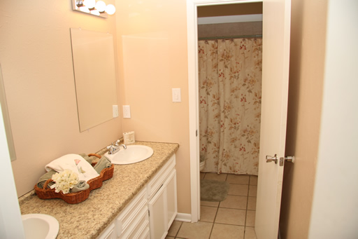 Shreveport Real Estate - 8104 Wild Briar